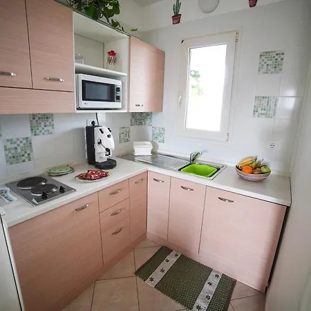 アパート Dolly Monolocali ポルト・チェザーレオ