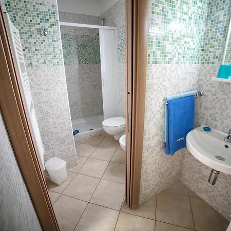 Dolly Monolocali * ポルト・チェザーレオ